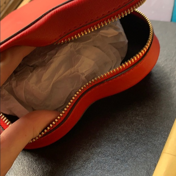 Red Purse - Picture 2 of 3